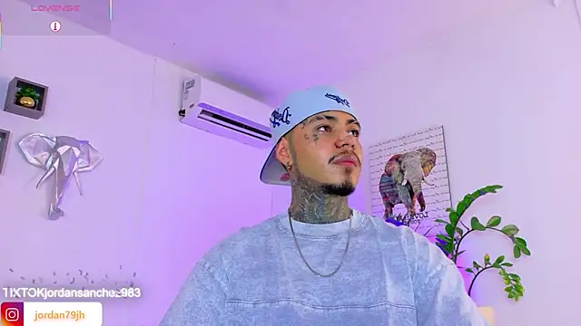 JordanSmiith  online show from May 2026 09:02:01 PM