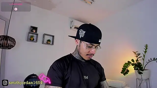 JordanSmiith  online show from February 2025 08:32:02 PM