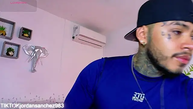 Snapshot of JordanSmiith_ chatting on February 2026 08:09:01 PM JordanSmiith online show from February 2026 08:09:01 PM