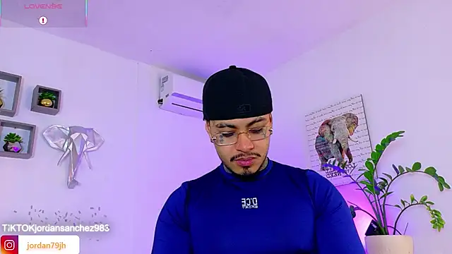 JordanSmiith  online show from May 2026 09:09:02 PM