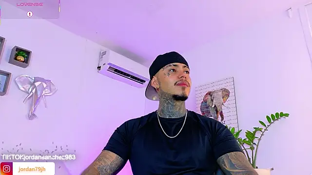 JordanSmiith  online show from May 2026 08:51:02 PM