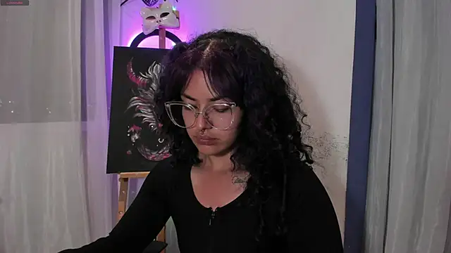 Snapshot of witchviolet chatting on February 2025 11:46:02 PM witchviolet online show from February 2025 11:46:02 PM