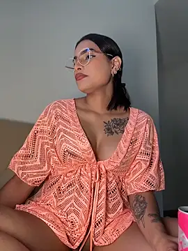Snapshot of maykka chatting on May 2026 10:23:02 AM maykka online show from May 2026 10:23:02 AM