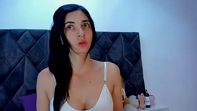 Snapshot of Linisprincehot69 chatting on February 2025 08:31:01 PM Linisprincehot69 online show from February 2025 08:31:01 PM