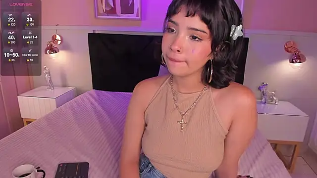 Snapshot of chloe_watson_ chatting on June 2026 07:52:01 PM chloe watson online show from June 2026 07:52:01 PM