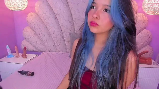 chloe watson  online show from February 2025 02:18:01 AM