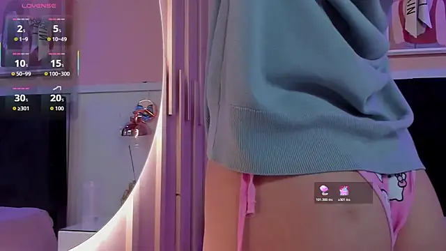 Snapshot of chloe_watson_ chatting on November 2025 07:57:01 PM chloe watson online show from November 2025 07:57:01 PM