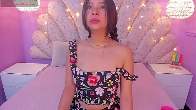 chloe watson  online show from March 2025 07:36:02 PM