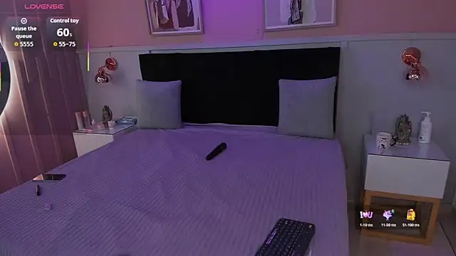 Snapshot of chloe_watson_ chatting on November 2025 09:30:02 PM chloe watson online show from November 2025 09:30:02 PM