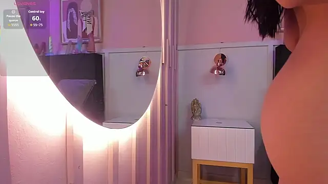 Snapshot of chloe_watson_ chatting on November 2025 08:02:01 PM chloe watson online show from November 2025 08:02:01 PM