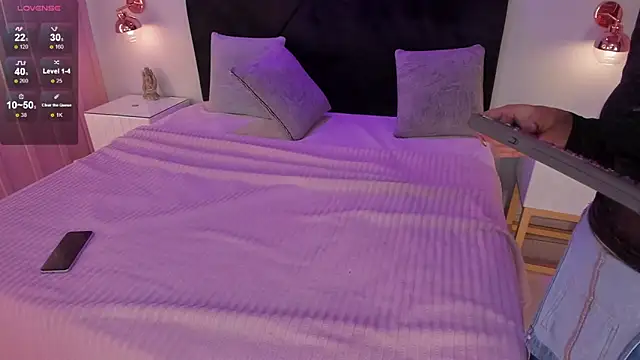 Snapshot of chloe_watson_ chatting on December 2025 07:46:01 PM chloe watson online show from December 2025 07:46:01 PM