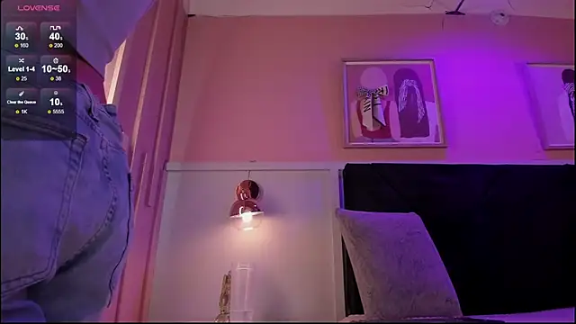 chloe watson  online show from February 2026 08:09:01 PM