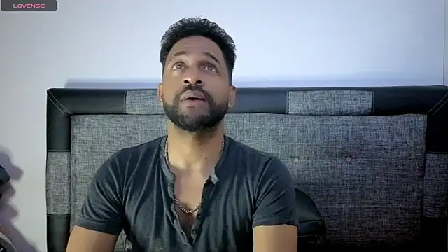 bbcblackhot34 online show from October 2025 02:57:02 AM