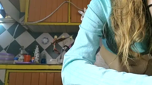 Jony Marta online show from November 2025 02:11:02 AM