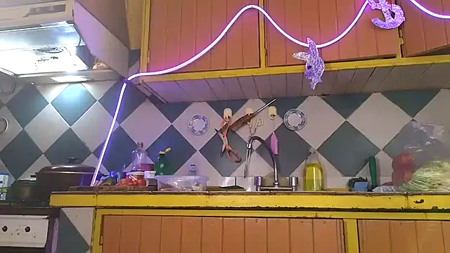 Jony Marta online show from November 2025 04:02:02 AM