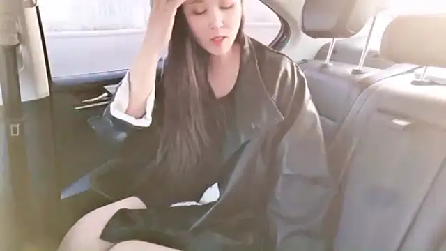 Snapshot of Fannywell chatting on January 2026 08:21:01 AM Fannywell online show from January 2026 08:21:01 AM