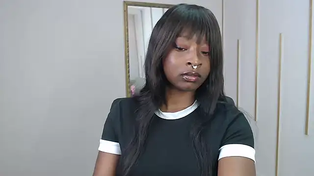 Snapshot of Nayariskaya chatting on April 2026 02:43:02 PM Nayariskaya online show from April 2026 02:43:02 PM