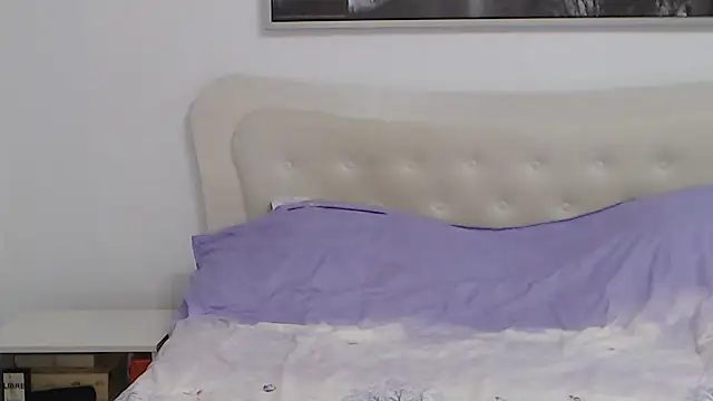 Snapshot of naughtymommy666 chatting on February 2025 06:04:02 PM naughtymommy666 online show from February 2025 06:04:02 PM