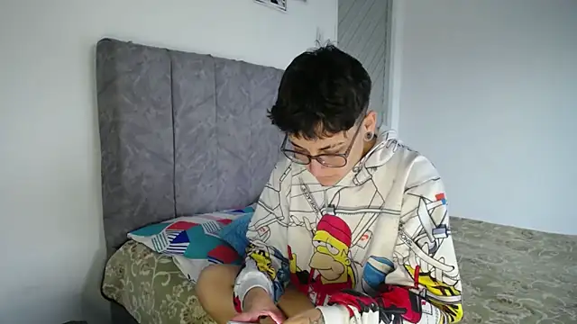 linda 33 online show from February 2026 07:34:02 PM