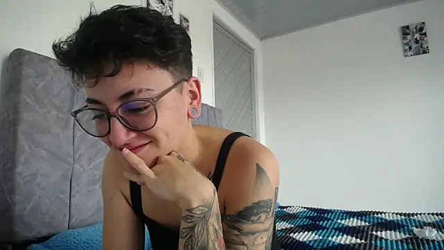 linda 33 online show from March 2026 04:30:02 PM