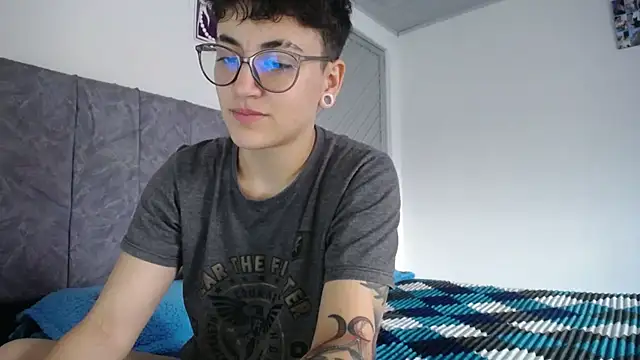 linda 33 online show from March 2026 08:21:02 PM