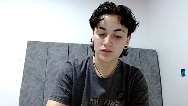 linda 33 online show from November 2025 01:15:02 AM