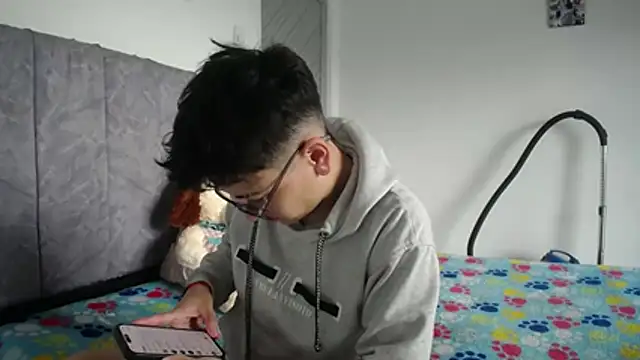 linda 33 online show from March 2026 03:12:01 PM