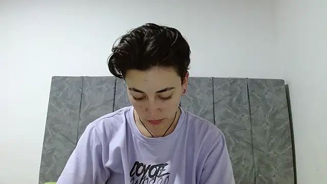 linda 33 online show from September 2025 12:22:02 AM