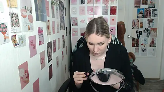 CapriScorpion online show from February 2025 03:48:02 PM