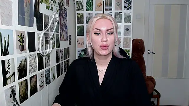 CapriScorpion online show from November 2025 10:30:01 AM