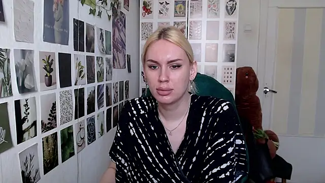 CapriScorpion online show from April 2026 10:55:02 AM