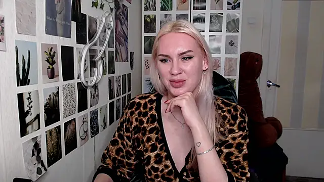 CapriScorpion online show from November 2025 02:55:02 PM