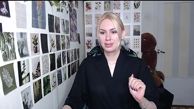 Snapshot of CapriScorpion chatting on May 2026 12:47:01 PM CapriScorpion online show from May 2026 12:47:01 PM