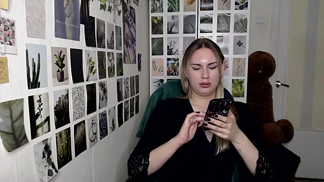 CapriScorpion online show from September 2025 12:22:01 PM