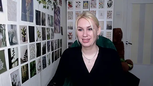 Snapshot of CapriScorpion chatting on April 2026 01:26:01 PM CapriScorpion online show from April 2026 01:26:01 PM