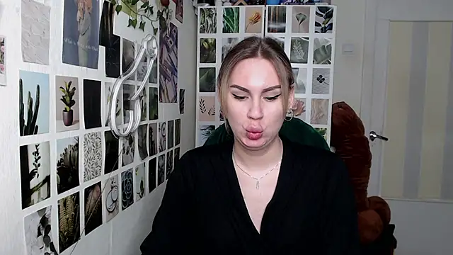 CapriScorpion online show from October 2025 09:23:01 AM