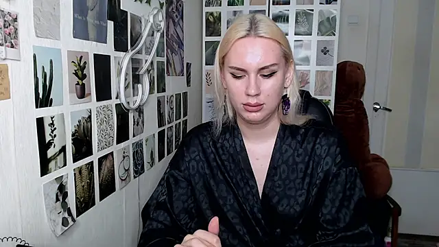 CapriScorpion online show from October 2025 10:45:02 AM