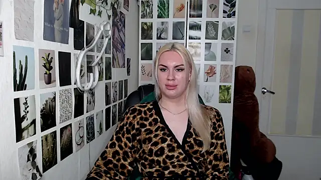 CapriScorpion online show from October 2025 12:28:01 PM