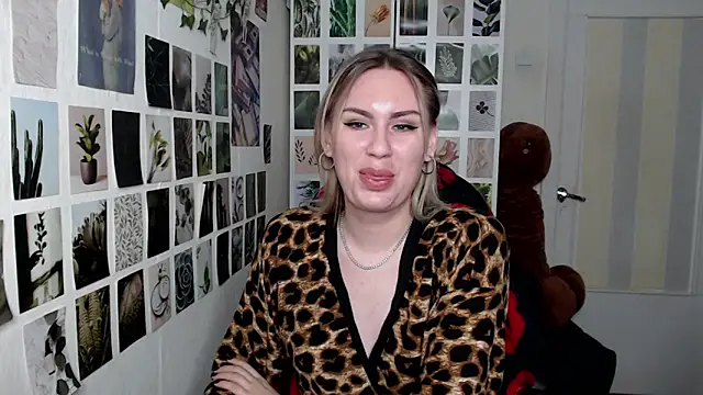 CapriScorpion online show from September 2025 01:46:01 PM