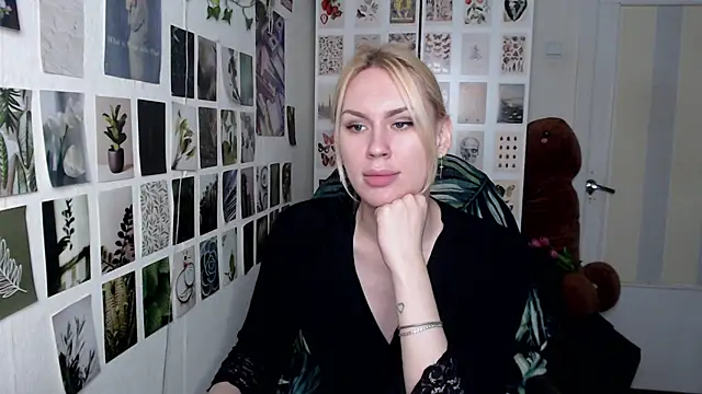 Snapshot of CapriScorpion chatting on May 2026 03:12:02 PM CapriScorpion online show from May 2026 03:12:02 PM