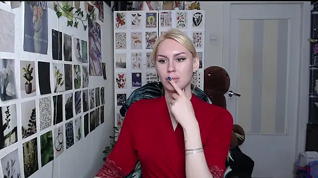 Snapshot of CapriScorpion chatting on May 2026 03:33:01 PM CapriScorpion online show from May 2026 03:33:01 PM