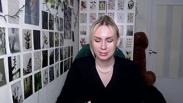 CapriScorpion online show from January 2026 04:43:02 PM