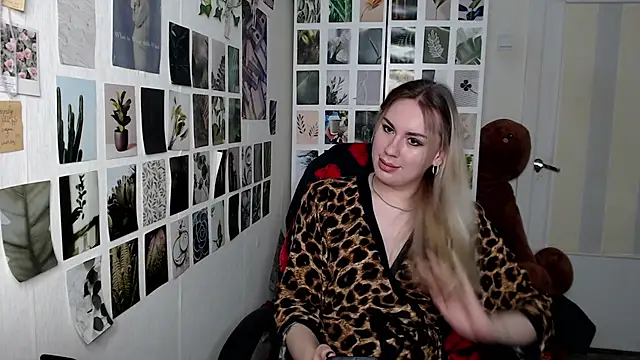 CapriScorpion online show from September 2025 11:54:01 AM
