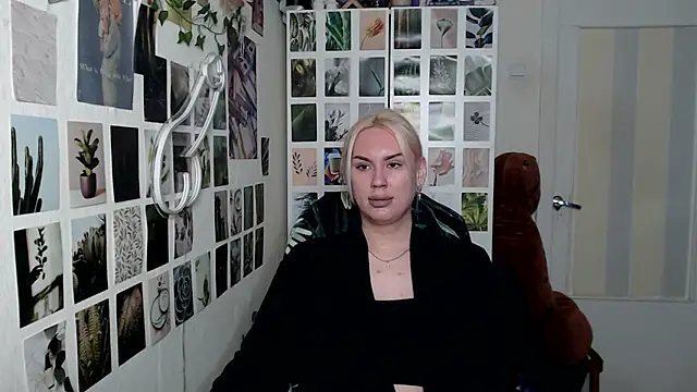 CapriScorpion online show from November 2025 09:57:01 AM