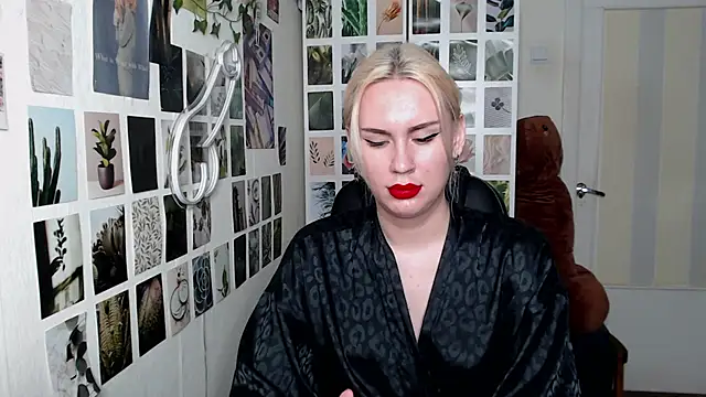 CapriScorpion online show from October 2025 11:30:01 AM