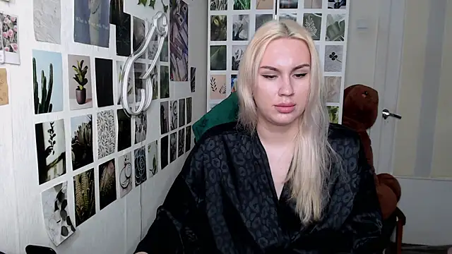 CapriScorpion online show from October 2025 12:15:02 PM