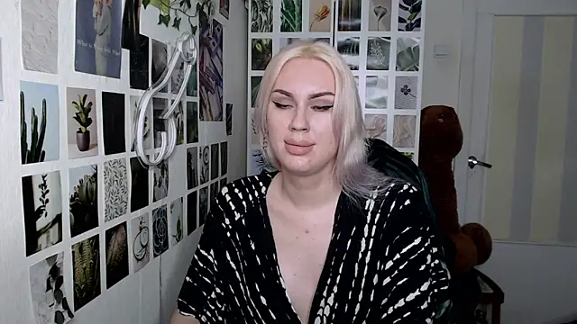 CapriScorpion online show from November 2025 12:53:01 PM