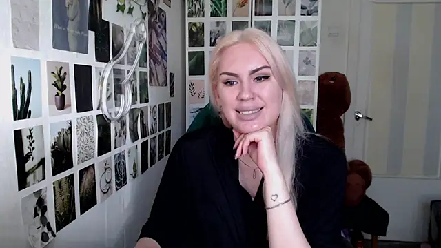 CapriScorpion online show from October 2025 11:33:02 AM