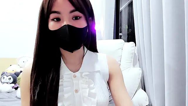 Lita-Julia online show from November 2025 02:10:02 PM