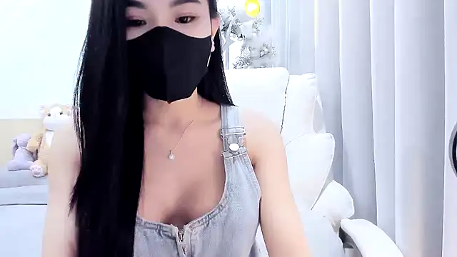 Lita-Julia online show from May 2026 07:58:01 PM